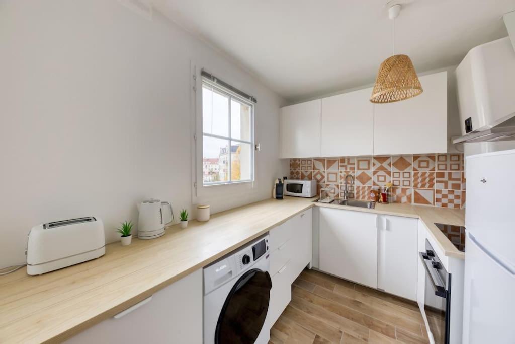 Studio Vue Direct Sur Le Port De Cergy, Parking Prive Gratuit Luaran gambar